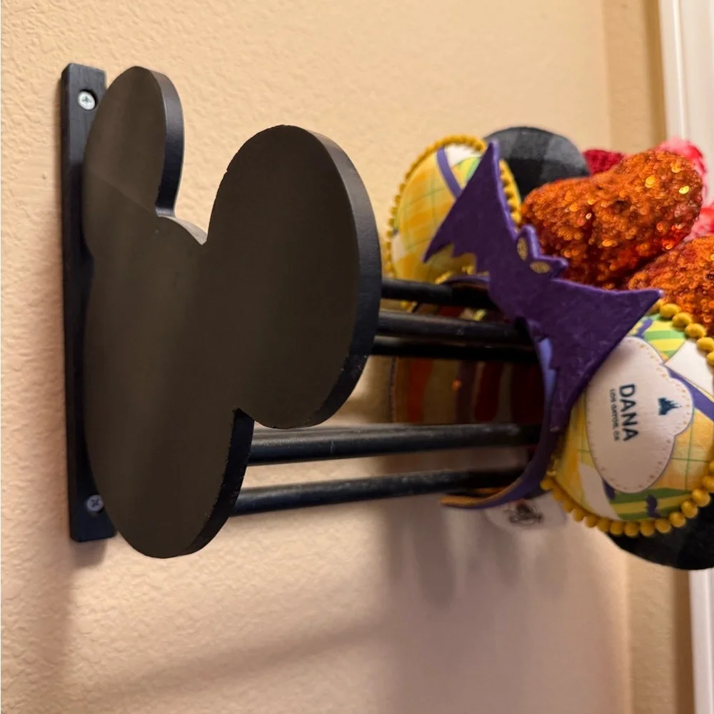 New In Box White Mickey-Style Wall Ear Holder